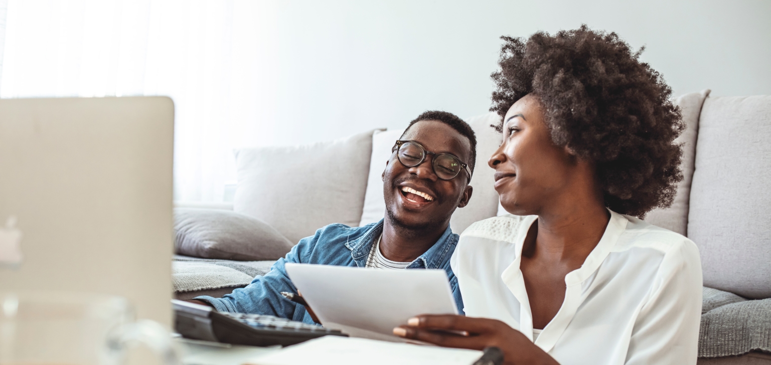 couple filing taxes